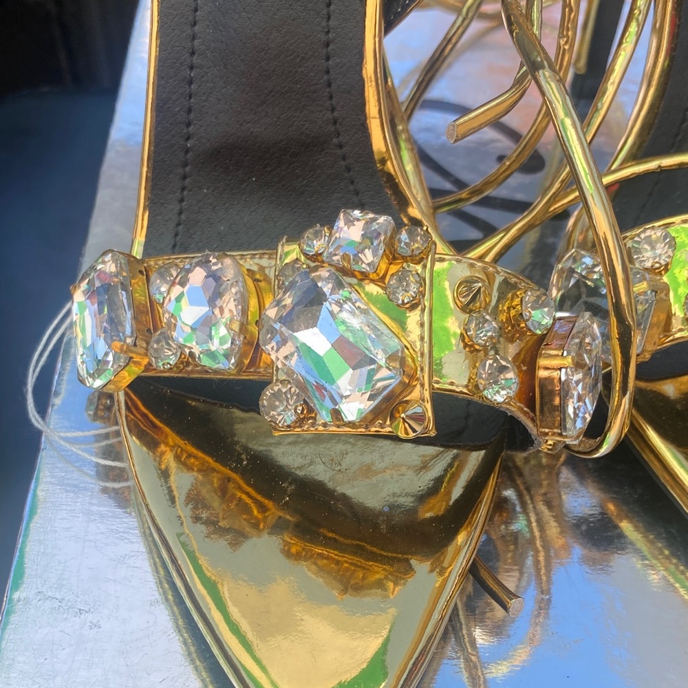 Affordable Fashion Finds Gold Rhinestone Heels - Picture 3 of 9